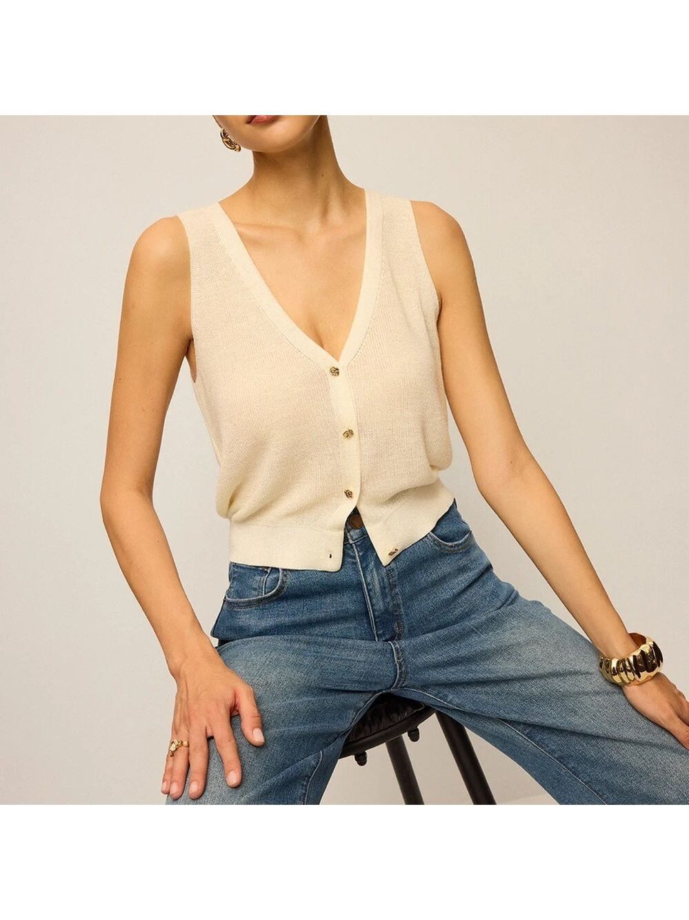 066. Commense Cream Sleeveless Knit Top. NWT.